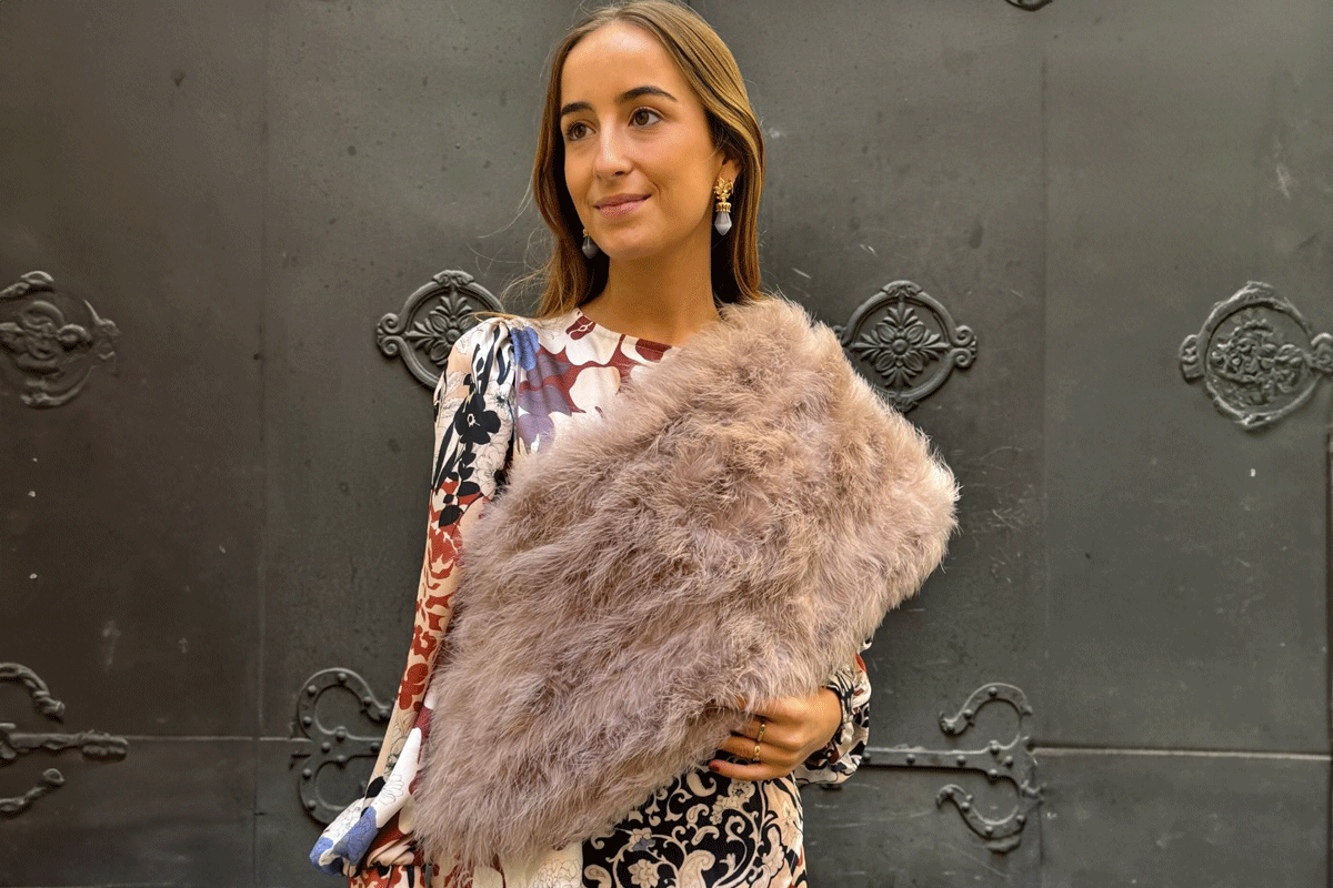 warps for wedding guests